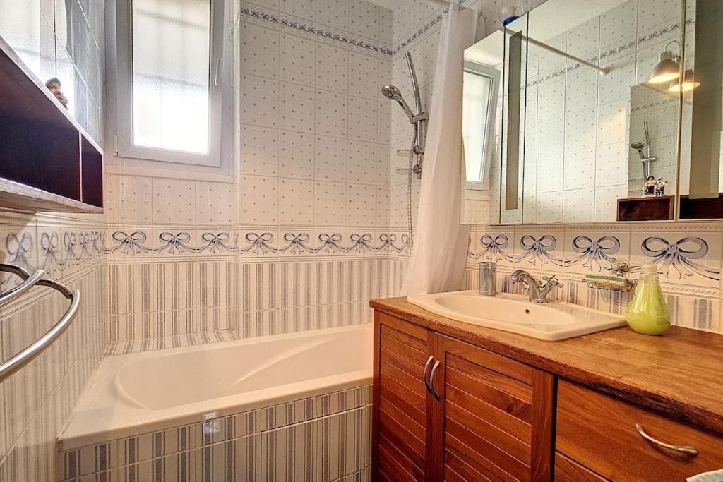 Paris Et Versailles A Proximite ! Sèvres Kültér fotó